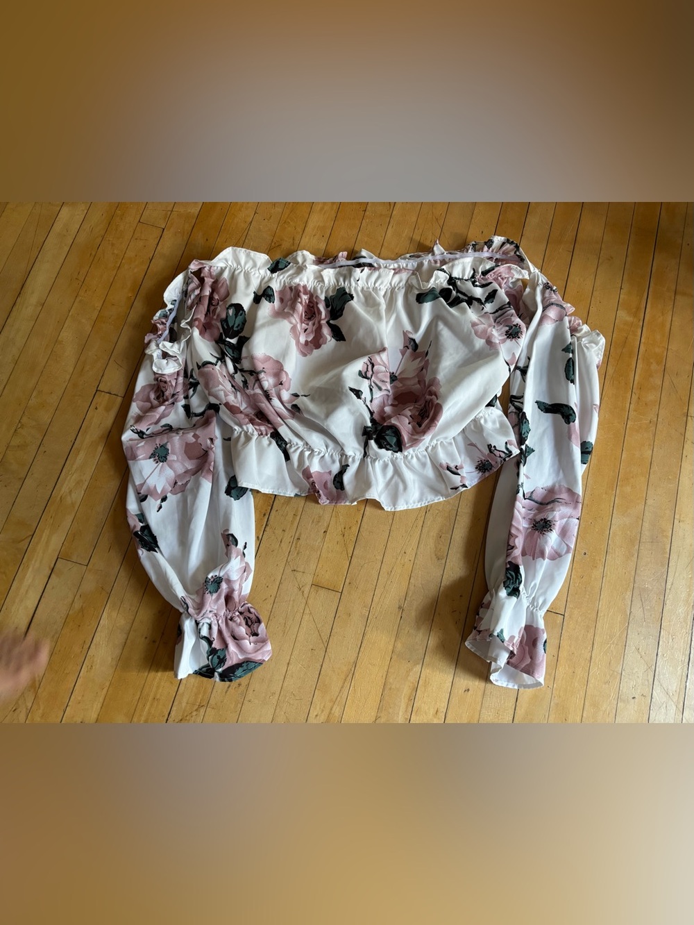 Women's White Floral Off-Shoulder Long Sleeve Crop Top